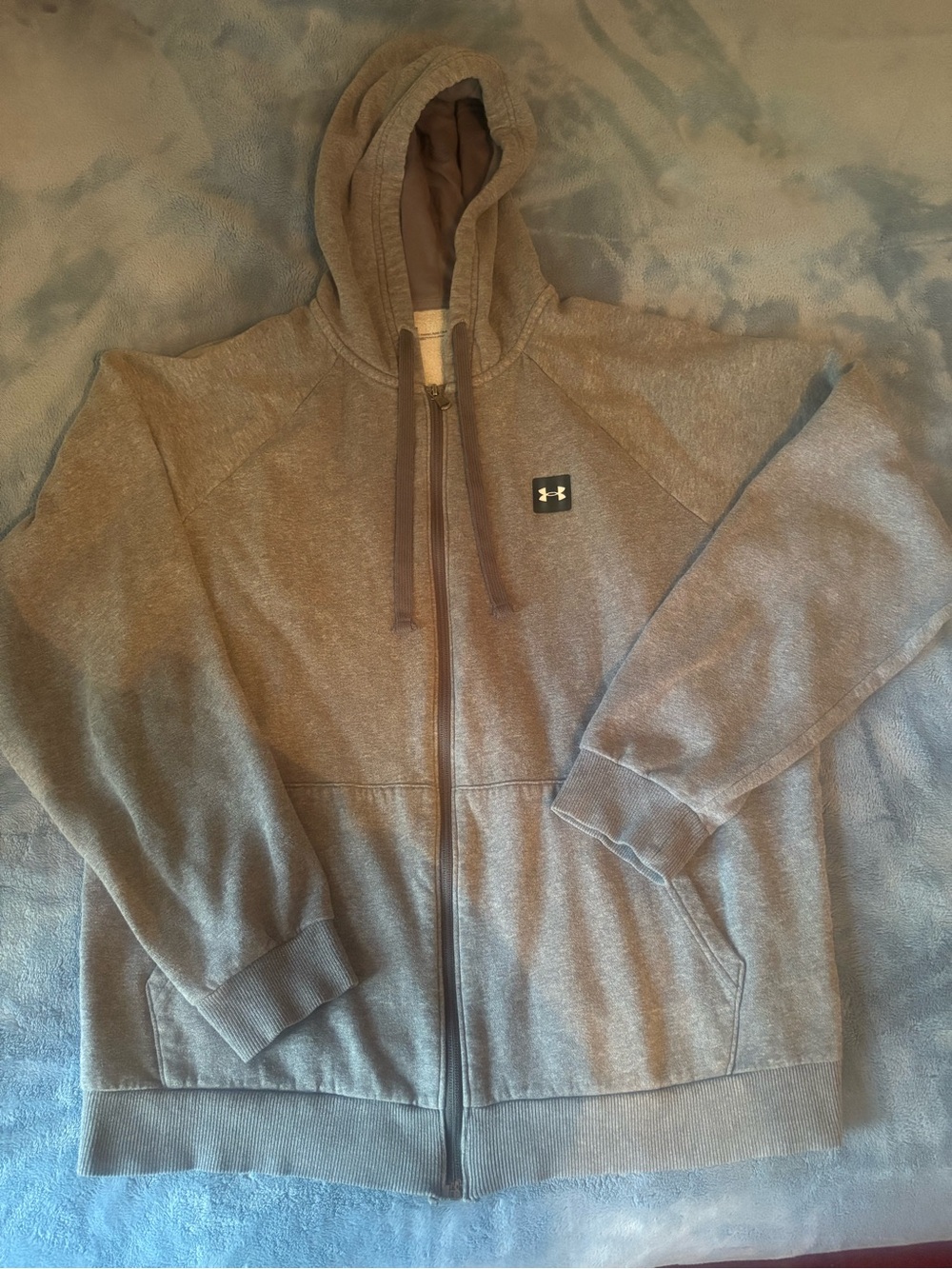 Men’s Large Under Armour Grey zip up Hoodie